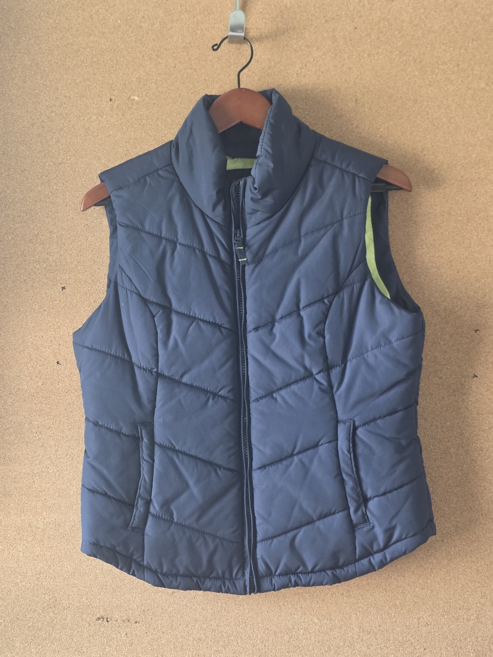Aéropostale Quilted Puffer Vest L Green Lined Zip Front Lightweight Layering